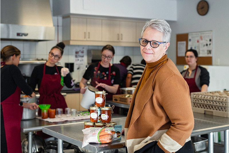 Groupe de femmes en cuisine